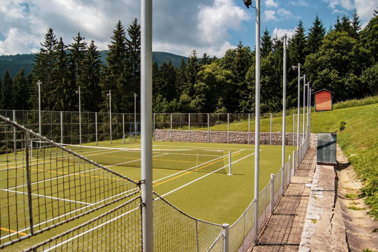 Penzion Vysoka Straz Pec pod Snezkou Luaran gambar